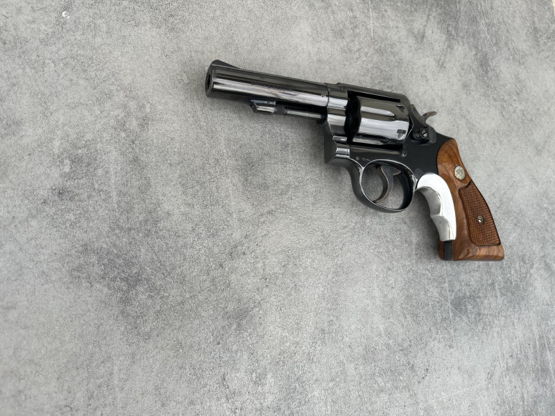 Smith & Wesson 10-6