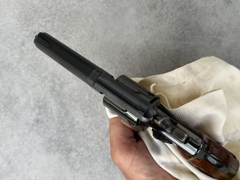 Smith & Wesson 10-6