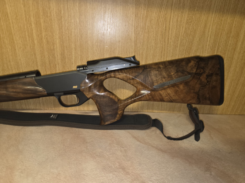 Blaser R8 