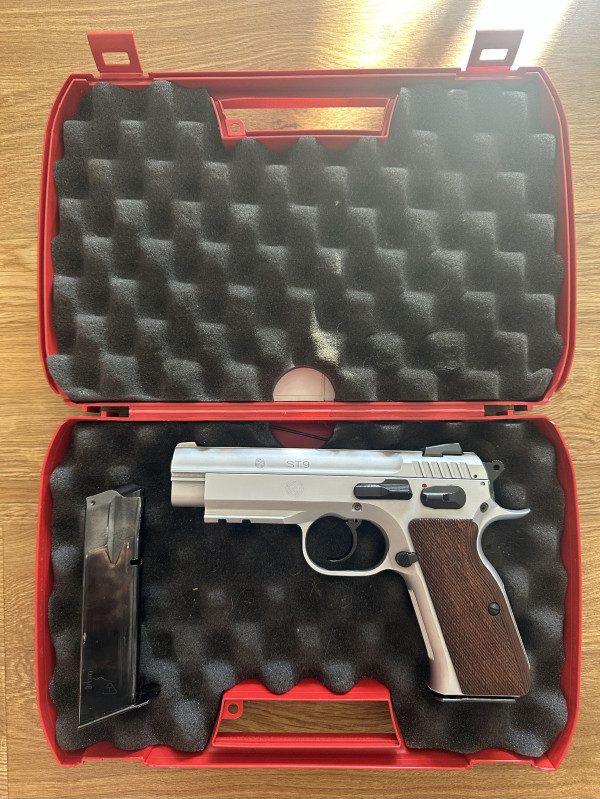 CZ ST9