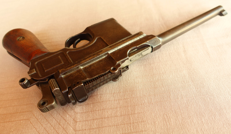 Sběratelská pistole Mauser C 96 