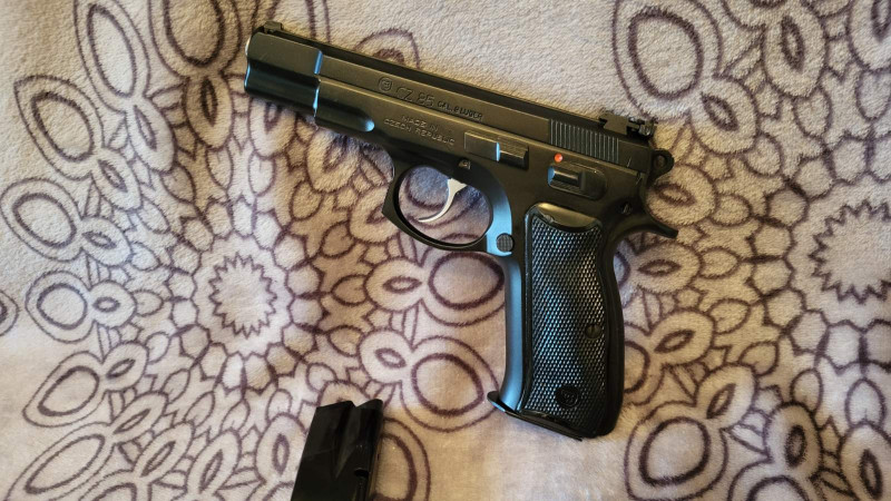 CZ 85 (COMBAT), 9 mm Luger