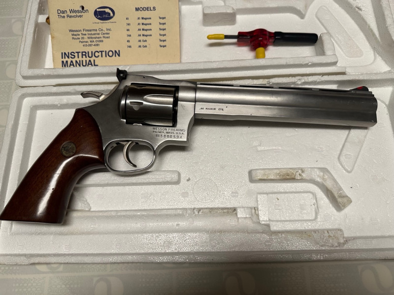 Revolver Dan Wesson 744 VH .44 Rem.Mag. 8