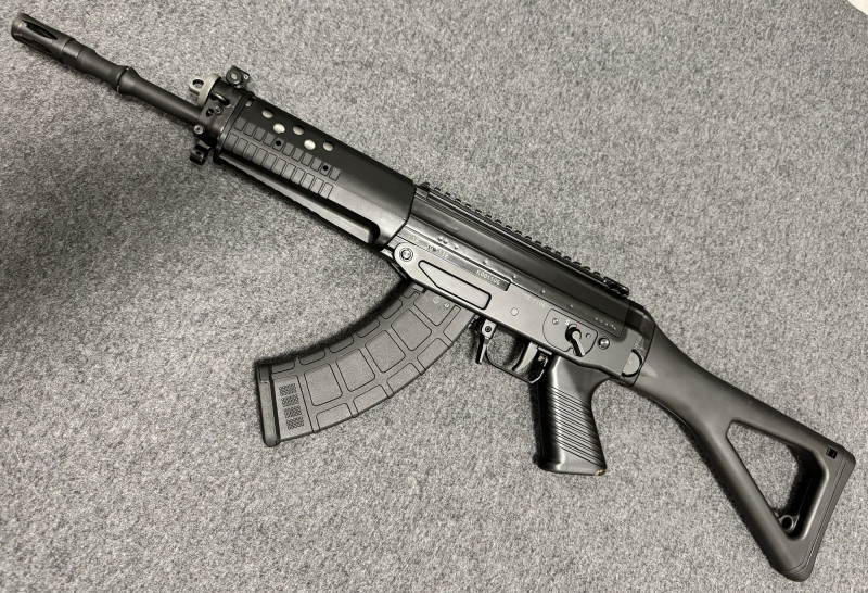 Sig Sauer SG 553 R - 7,62x39