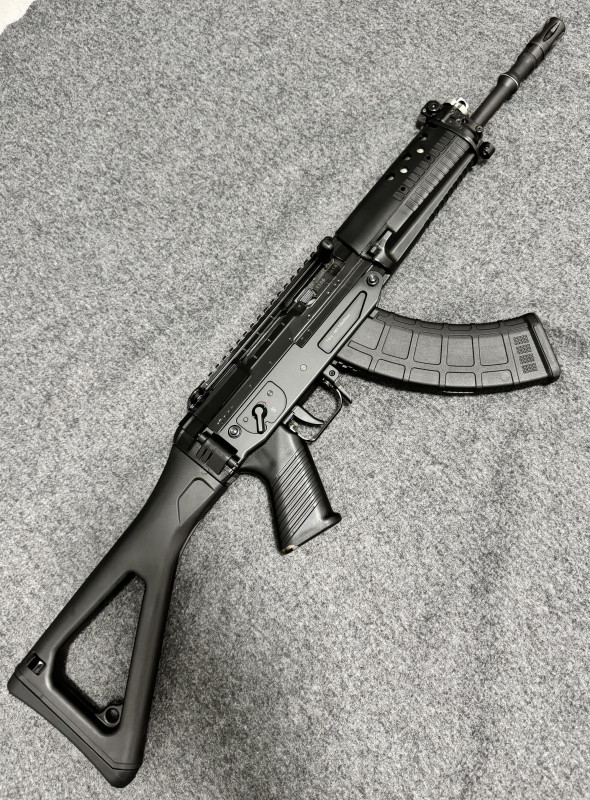 Sig Sauer SG 553 R - 7,62x39