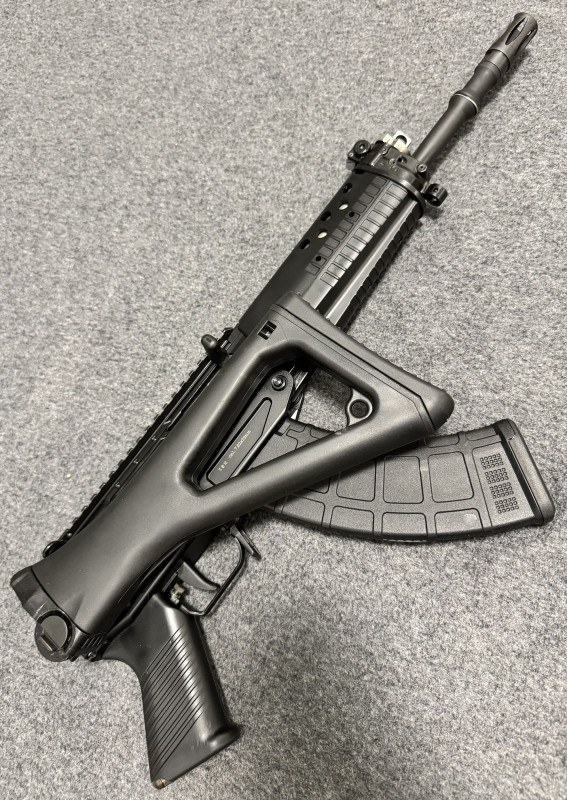 Sig Sauer SG 553 R - 7,62x39