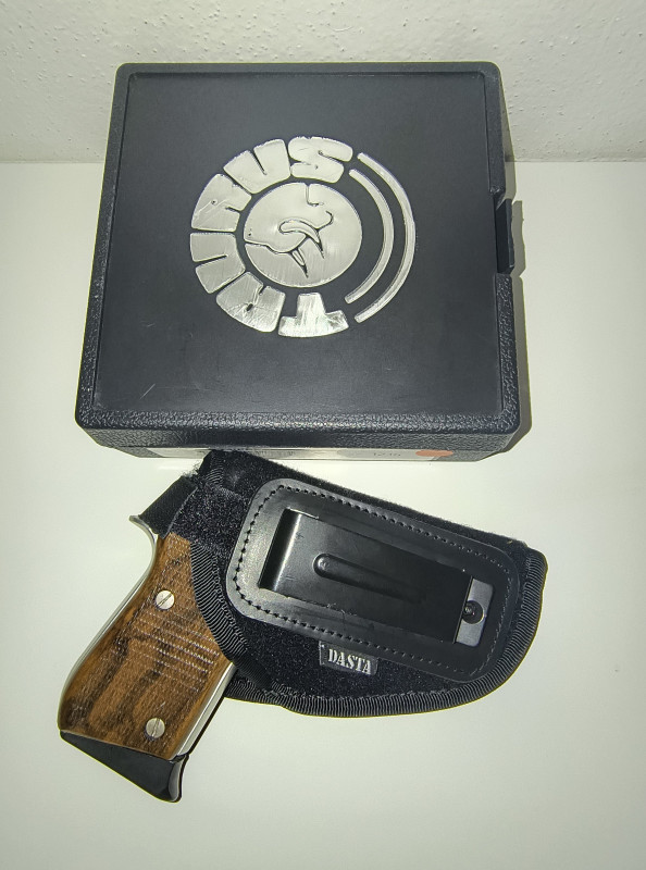 Taurus PT22 (ráže .22 LR), vč. příslušenství a 400ks nábojů