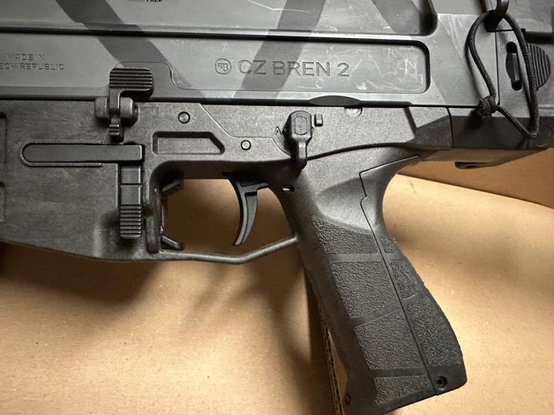 BREN 2 7,62x39 full auto 