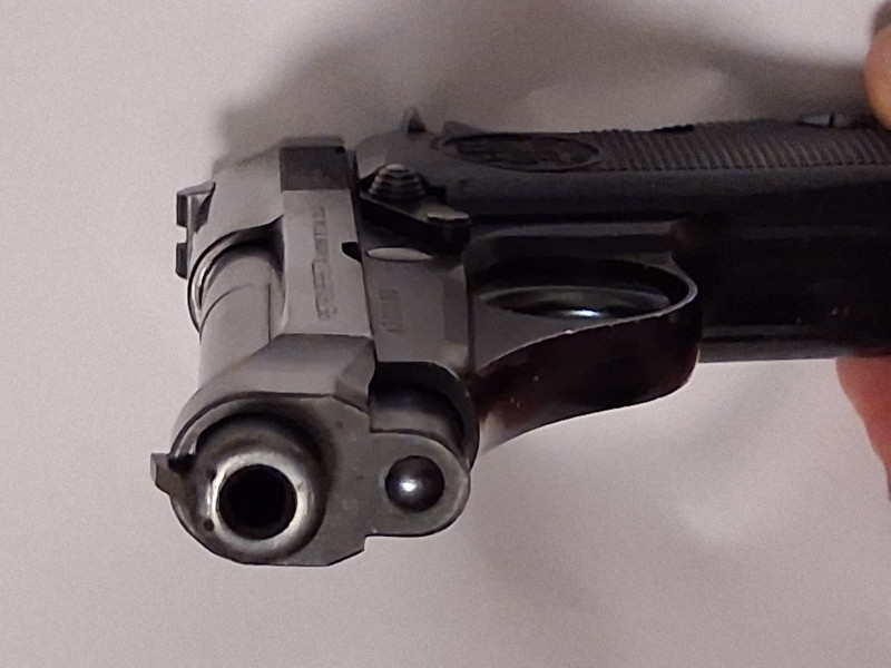 pistole Beretta Model 71 v ráži .22 LR
