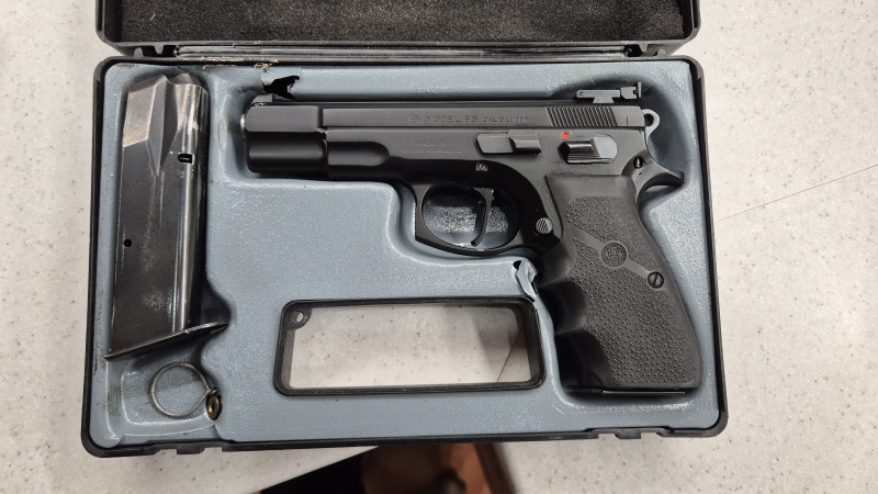 CZ 85 