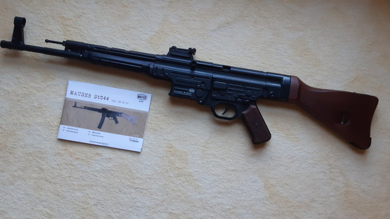 STG 44 22 LR Nová