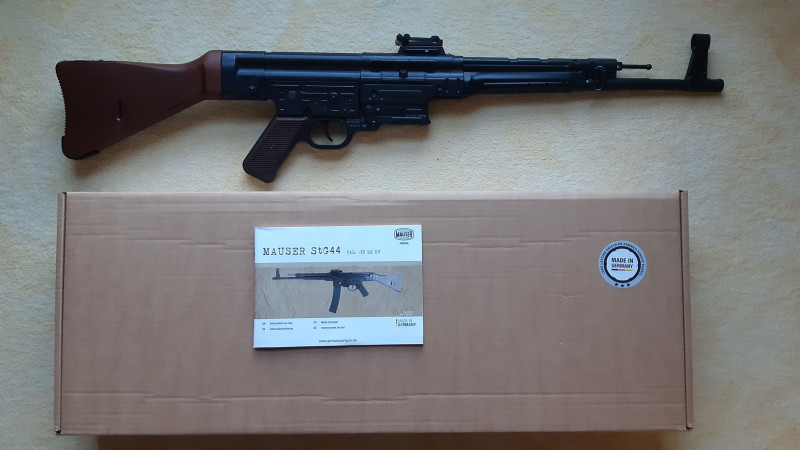STG 44 22 LR Nová