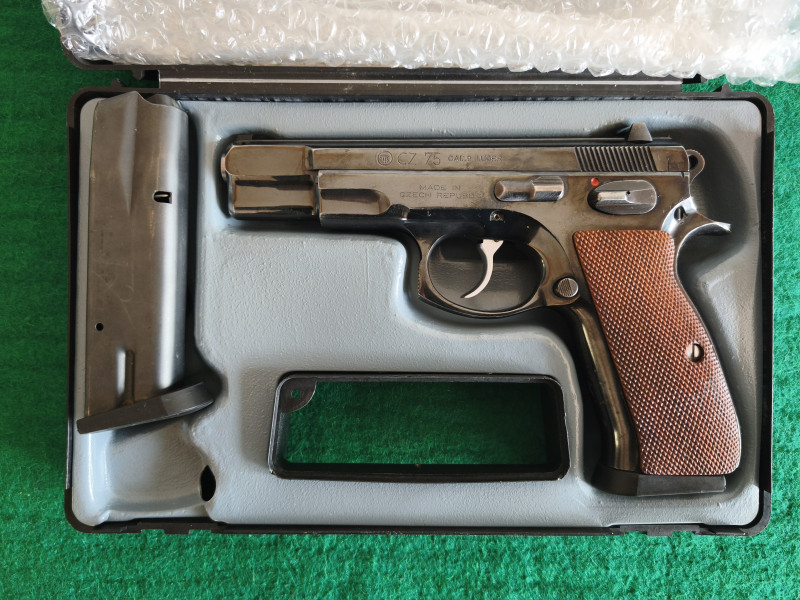 Prodám pistoli CZ 75 