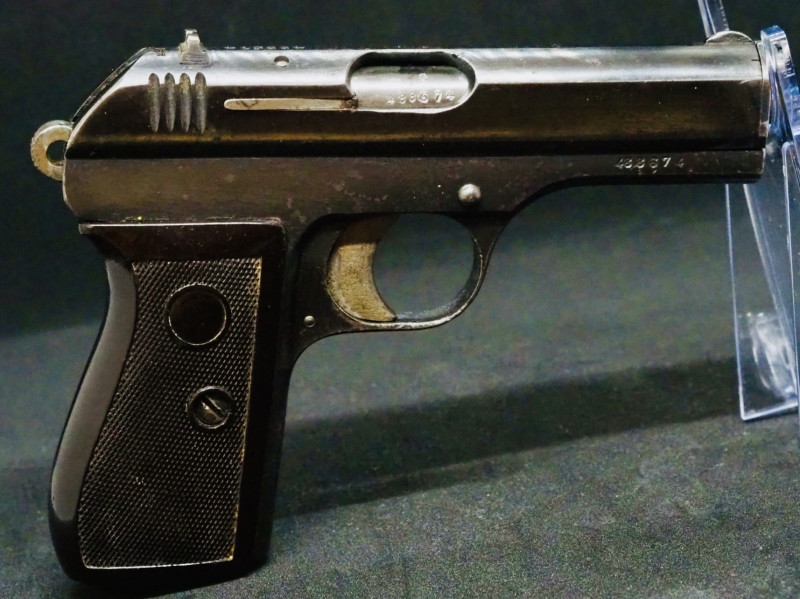 CZ vz.27 fnh Pistole Modell 27 (1945)