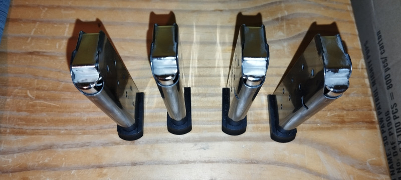 4x zásobník 1911 8r E-Lander + BCM Gunfighter picatiny