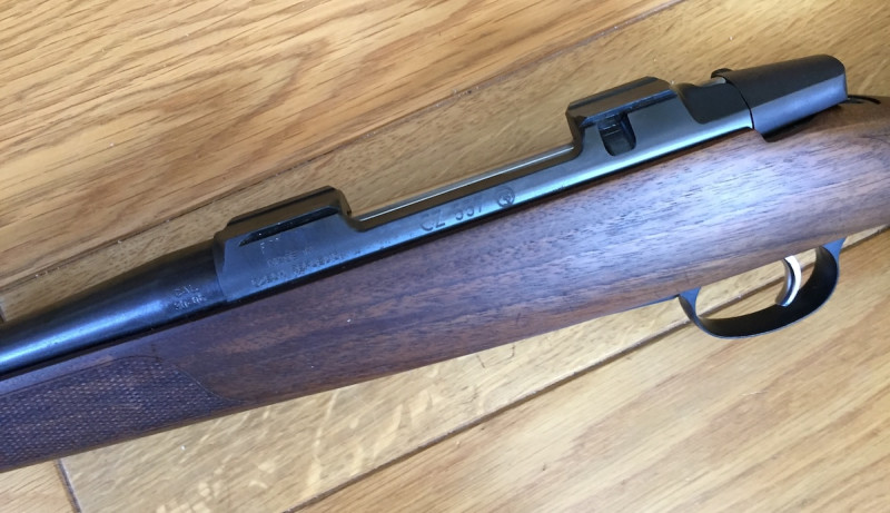 CZ 557 Lux, 30-06 Spring. hlavní strana