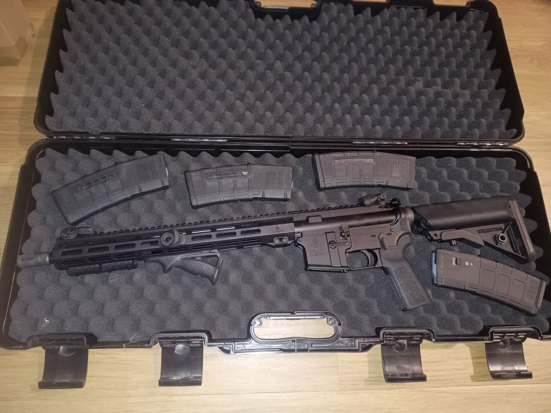 Ar- 15, IWI Zion-15, ráže .223 Rem 16