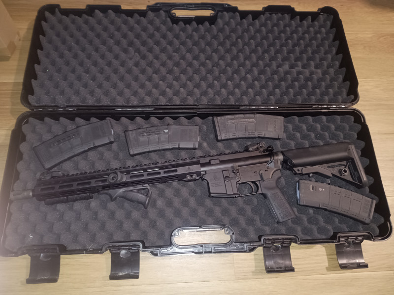 Ar- 15, IWI Zion-15, ráže .223 Rem 16