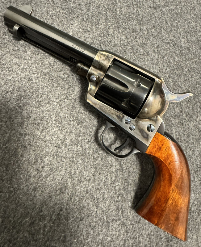 Uberti Cattleman 1873 .45 Long Colt