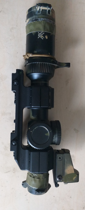 P: Puškohled Vortex Strike Eagle 1-8x24 FFP EBR-8MOA