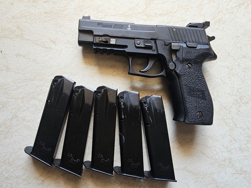 Sig Sauer P226 MK-25
