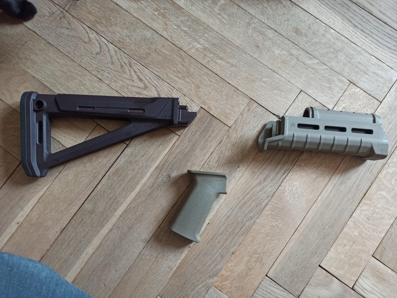 MAGPUL AK PŘÍSLUŠENSTVÍ 
