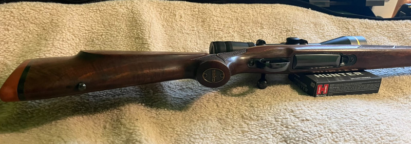 Kulovnice SAKO (levostranné provedení) a puškohled LEUPOLD