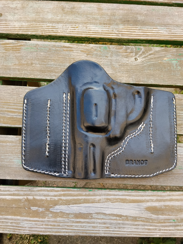 Kvalitní vnitřní pouzdro pro revolver 