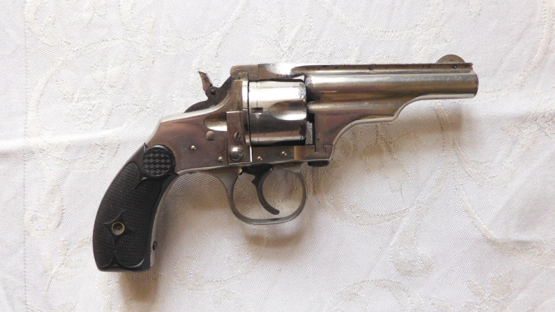 Revolver Mervin Hulbert