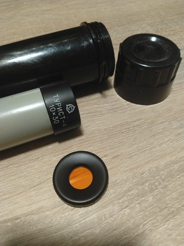 Dalekohled monokulár 10x30