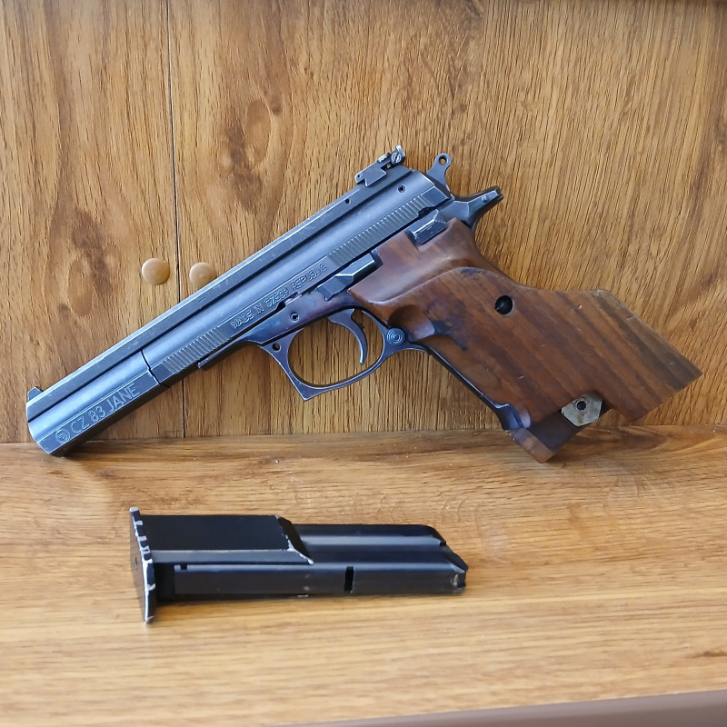 Prodám samonabíjecí pistol ČZ JANE 22LR