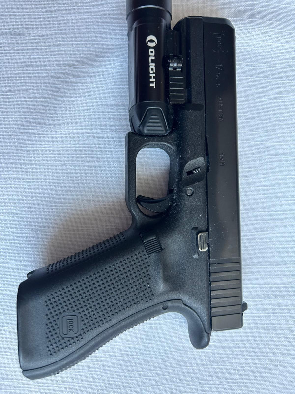 Prodej Glock 17 fen5