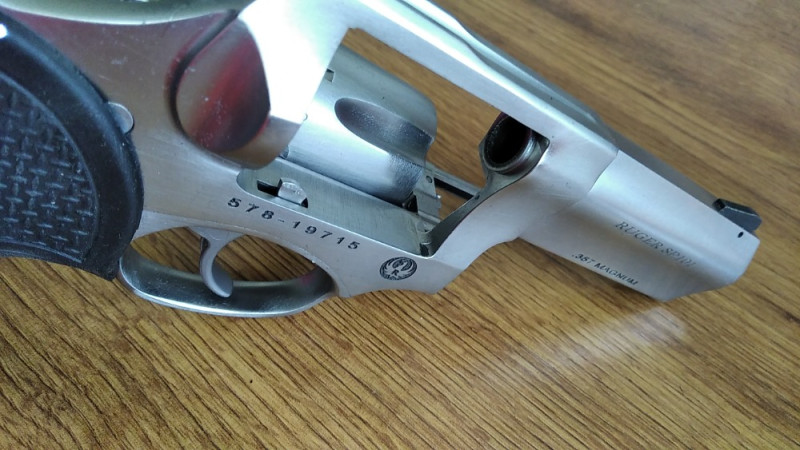 Pozor na prodejce Ruger SP101 a SW 586