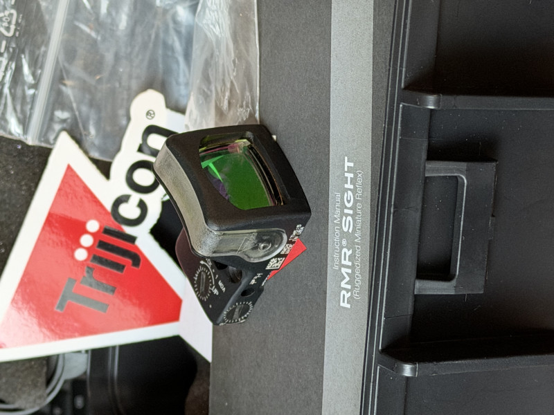 Trijicon RMR Dual illuminated