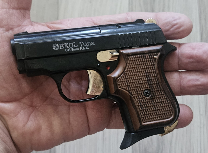 Plynova pistole Ekol Tuna 8mm, se zlatými doplňky, kat.NO