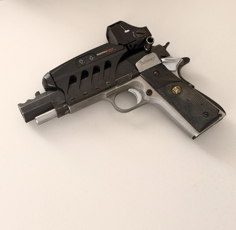 Samonabíjecí pistole Springfield Armory 1911 A1,ráže .45 ACP