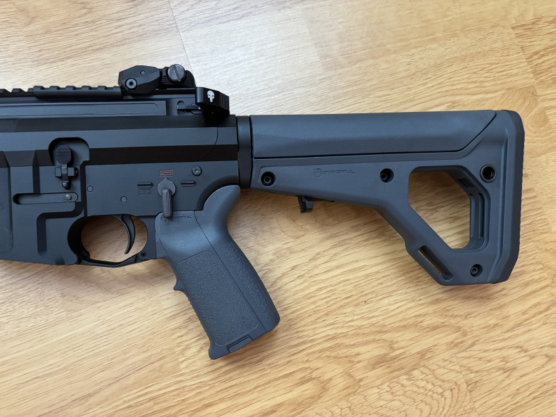 Prodám AR15 PAR MK3 příslušenství Magpul