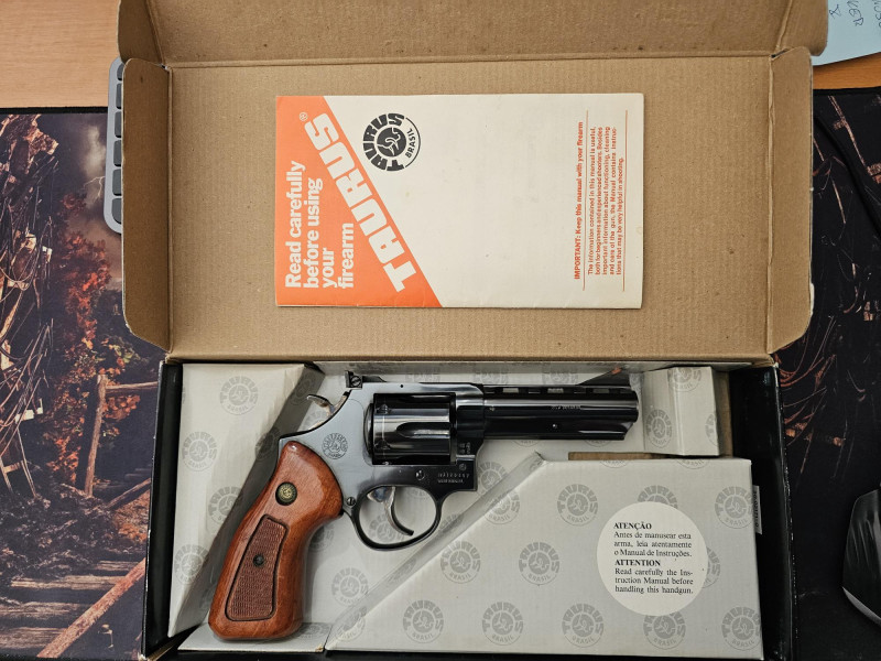 Revolver Taurus 689 .357 Magnum 4