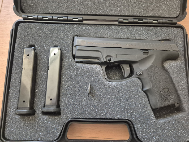 STEYR S40-A1