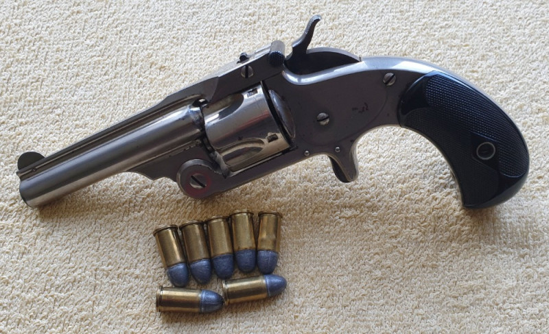 Historický revolver Smith Wesson cal.32CF SA první model