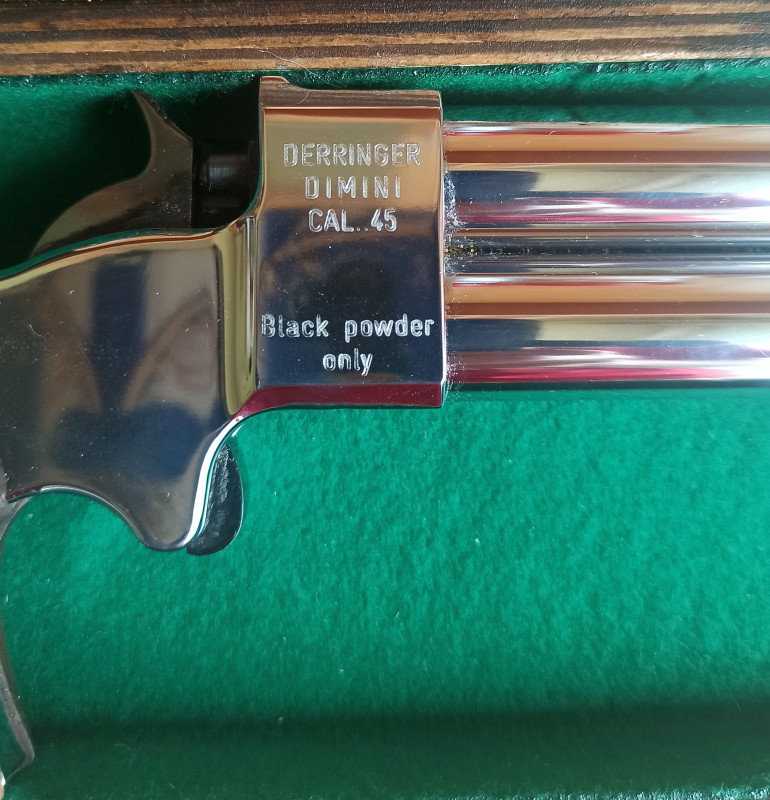 Perkusní derringer Dimini .45