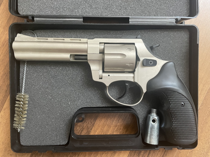 Plynový revolver Zoraki R1