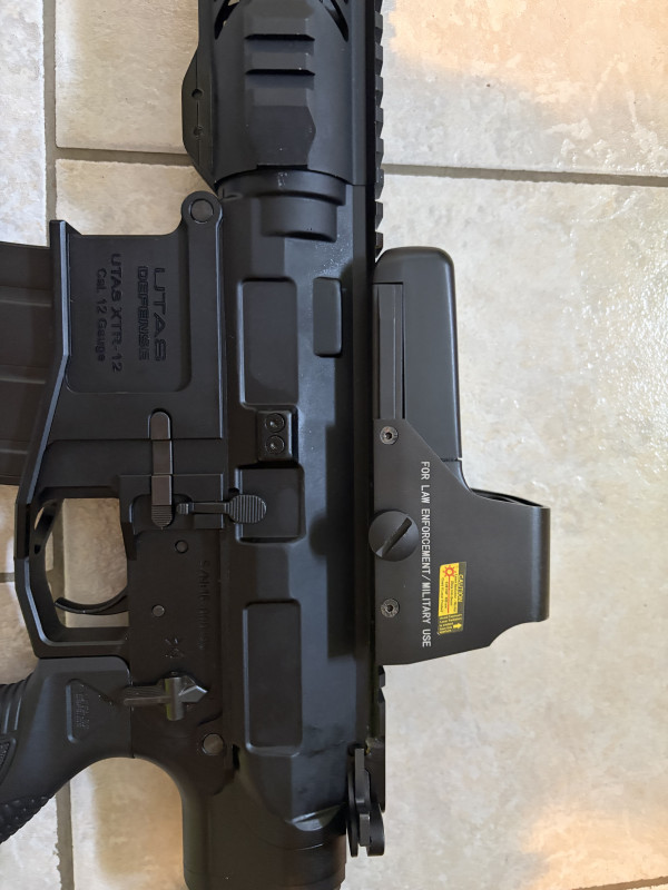Prodám samonabíjecí brokovnici UTAS XTR-12 