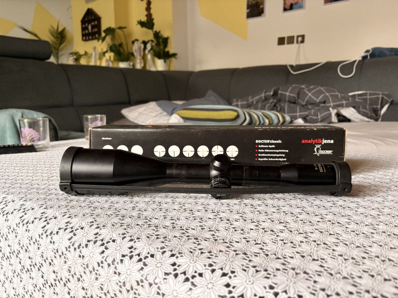 Puškohled Docter Classic 8x56