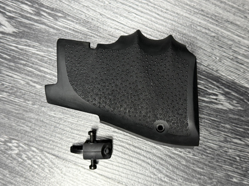 Desert Eagle Hogue Grips