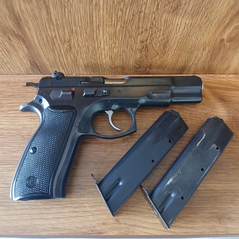 Prodám pistoli samonabíjecí CZ-85 9mm Luger