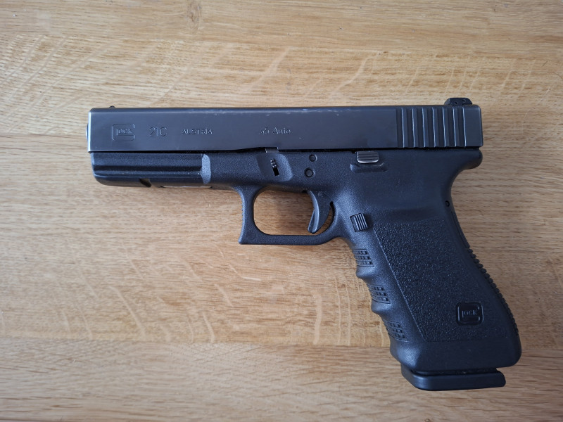 Glock 21 C , 45 ACP