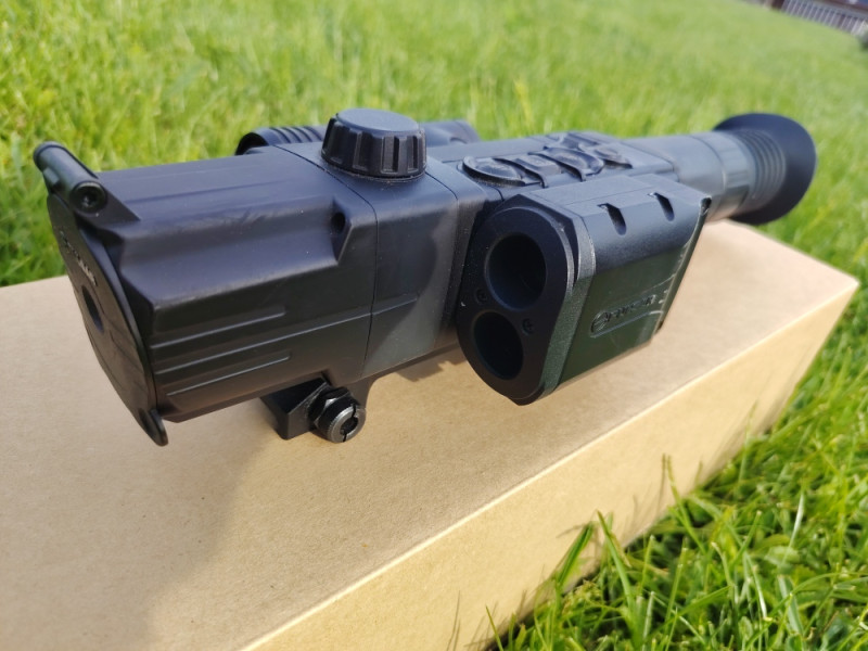 Digitální zaměřovač Digisight Ultra LRF N455