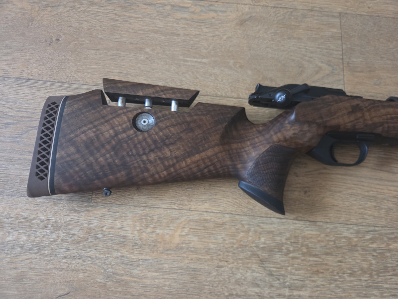 Blaser R8 