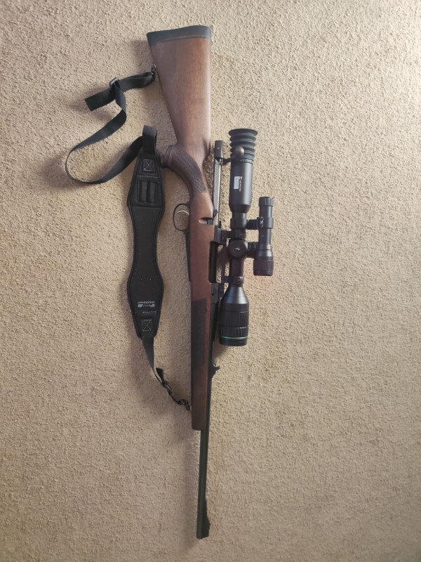 CZ 557